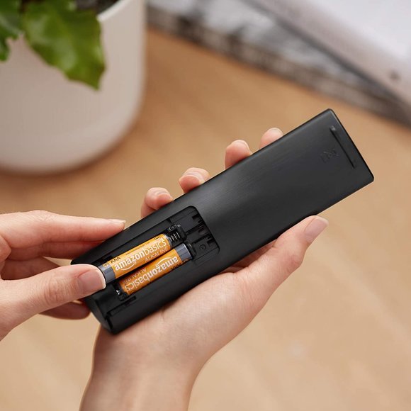 Amazon Basics 100 Pack AAA High-Performance Alkaline Batteries - Picture 2 of 5